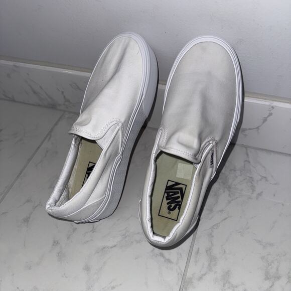 Size 8- VANS Authentic Platform - White Slip On - Picture 6 of 7